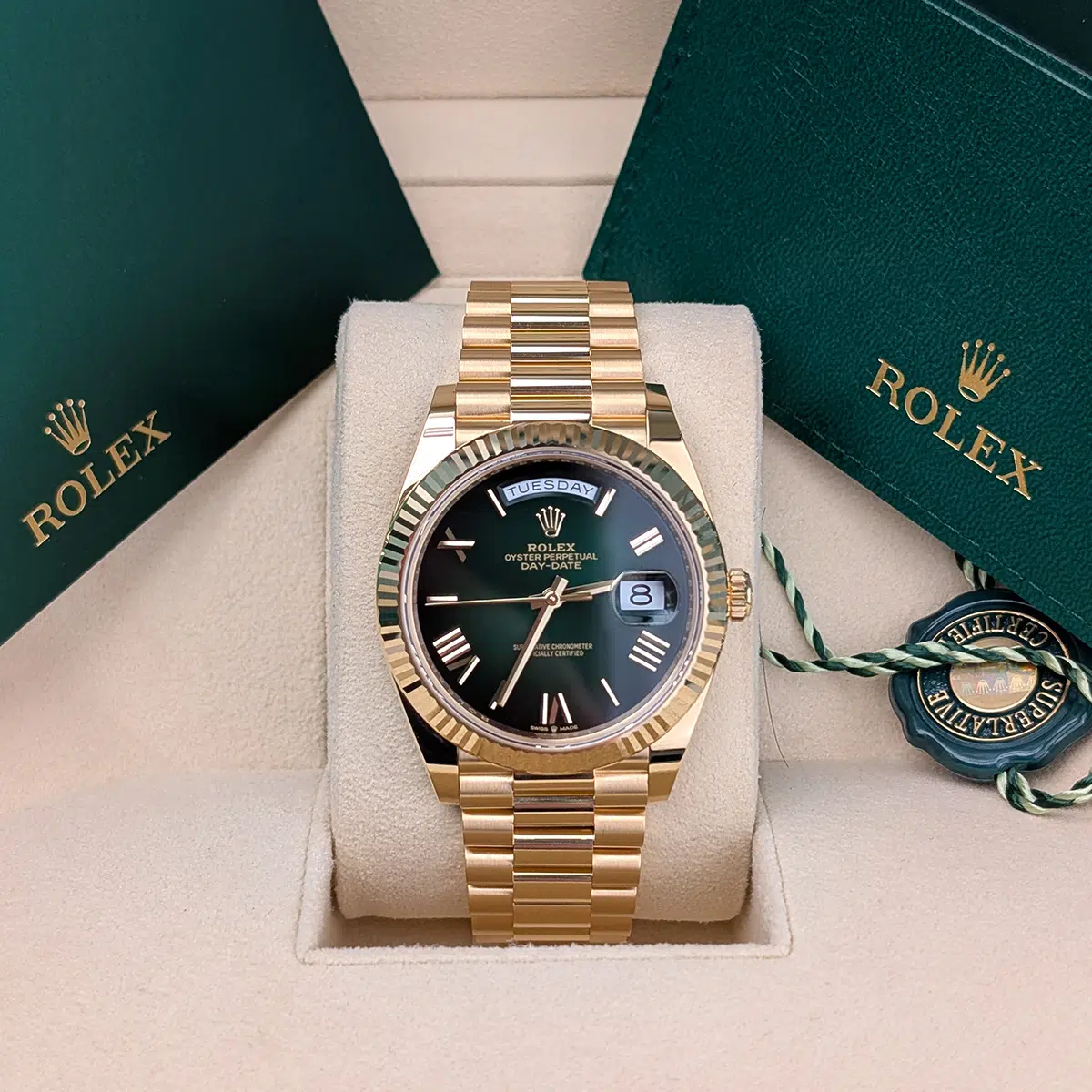 Rolex Day Date 228238-0069 Green ombré Dial Yellow Gold President 40mm - Image 2