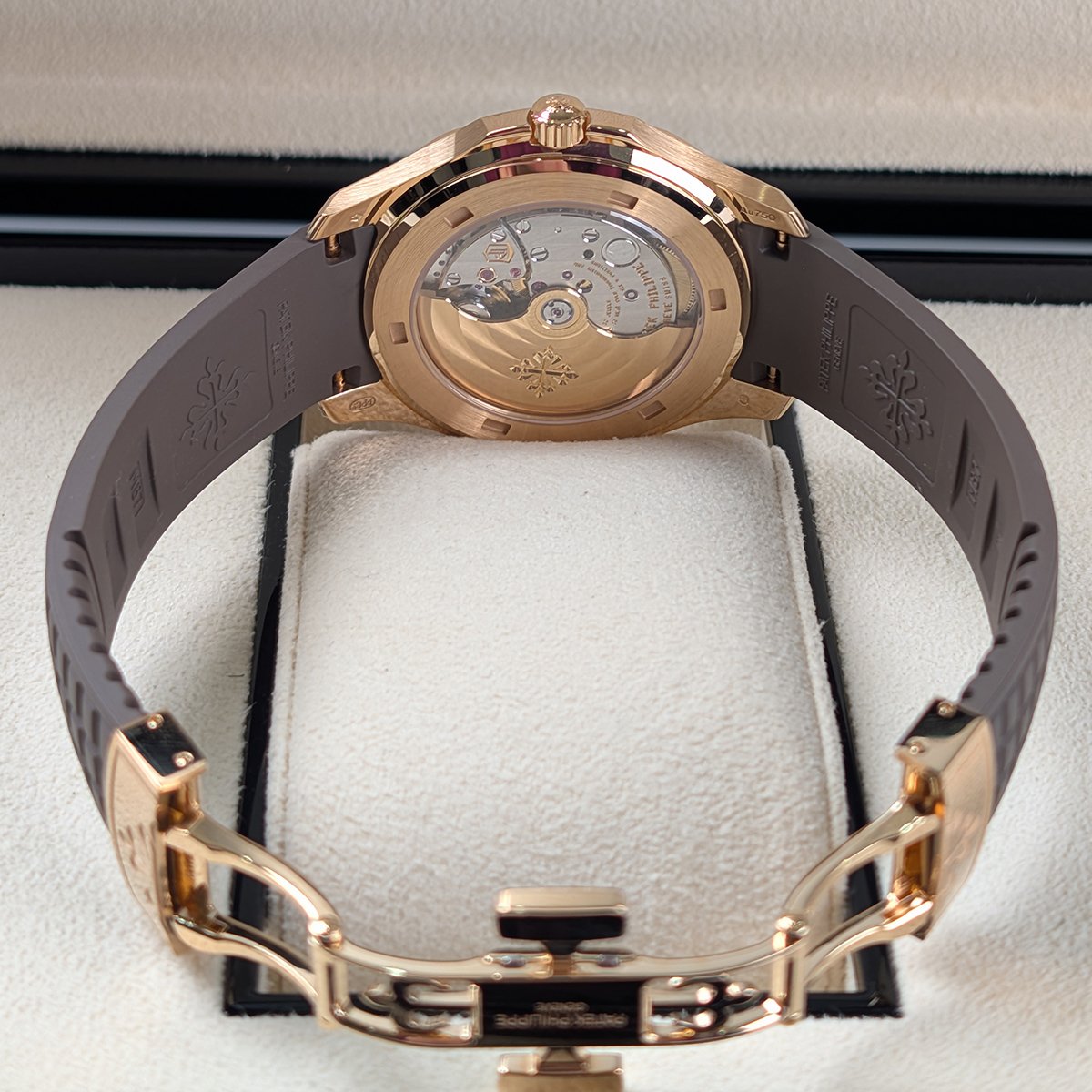 Patek Philippe Aquanaut 5268/200R-010 Rose Gold Diamond Bezel - Image 5